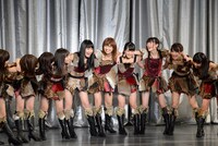 「AKB49～恋愛禁止条例～」ゲネプロの様子。 (c)元麻布ファクトリー・宮島礼史／講談社 (c)AKS