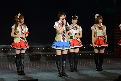 「AKB49～恋愛禁止条例～」ゲネプロの様子。 (c)元麻布ファクトリー・宮島礼史／講談社 (c)AKS