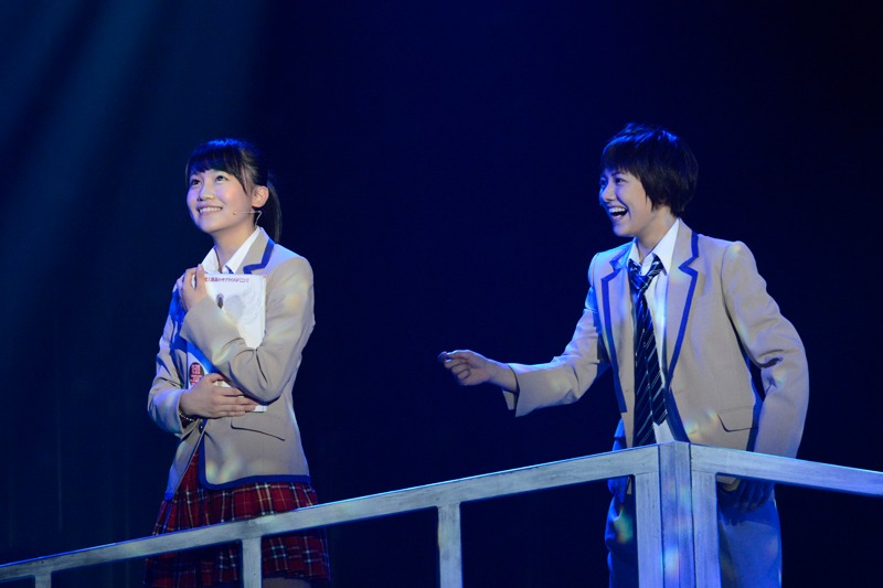 「AKB49～恋愛禁止条例～」ゲネプロの様子。 (c)元麻布ファクトリー・宮島礼史／講談社 (c)AKS