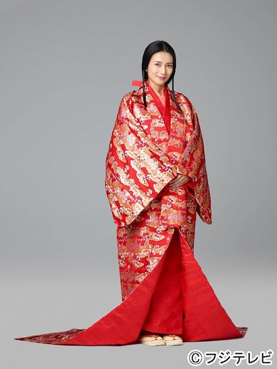 帰蝶役の柴咲コウ。