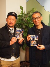 ケンドーコバヤシ（左）と福本伸行。(c)フジテレビ