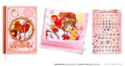 （左から）「カードキャプターさくら」2015年スケジュール帳、卓上カレンダー、スケジュールプチシール。(c) CLAMP・ST・講談社／NHK・NEP