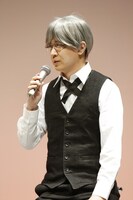 「それでも世界は美しい」より、ニールの衣装で登場した杉田智和。すべて自前だそう。