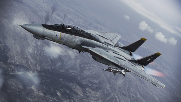 「F-14A -Mickey Simon-」のビジュアル。All trademarks and copyrights associated with the manufacturers, aircraft, models, trade names, brands and visual images depicted in this game are the property of their respective owners, and used with such permissions. (c)JAPAN SPACE IMAGING CORPORATION(c)DigitalGlobe, Inc., All Rights Reserved.ACE COMBAT(R) INFINITY & (c)BANDAI NAMCO Games Inc.(c)新谷かおる