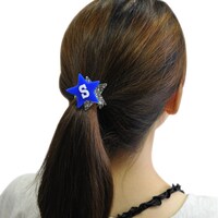 「ダイヤのA アクリルヘアゴム Seido」着用例 (c)寺嶋裕二・講談社／「ダイヤのA」製作委員会・テレビ東京