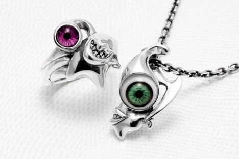 「ミギー ペンダント」「ミギー リング」(c)岩明均/講談社