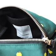 「殺せんせードットポーチ」(c)松井優征／集英社・アニメ「暗殺教室」製作委員会