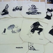 IKKIとヴィレッジヴァンガードのコラボトートバッグ。