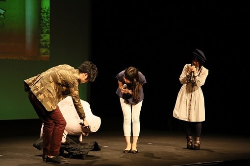 試写会でのトークショーの様子。