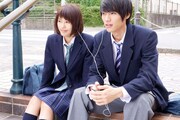 映画「ストロボ・エッジ」のワンシーン。(c)2015映画「ストロボ・エッジ」製作委員会 (c)咲坂伊緒 / 集英社