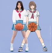 グラビアページより。 (c)小学館・週刊ビッグコミックスピリッツ