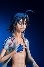 「mensHdge TMS LIMITED series no.3 弱虫ペダル GRANDE ROAD 真波山岳」 (c)渡辺航(週刊少年チャンピオン)／弱虫ペダルGR製作委員会