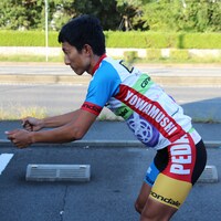 サイクルジャージとBIBショーツを着用したところ。