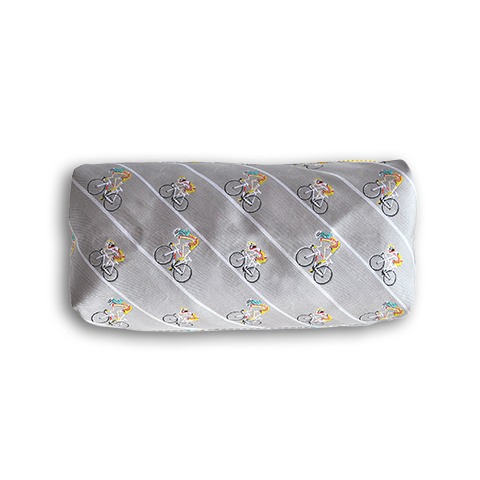 小野田＆巻島のスクエアポーチ (c)渡辺航(週刊少年チャンピオン)／弱虫ペダルGR製作委員会