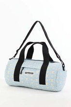 「ONE PIECE総柄ドラムボストンバッグ」(c)尾田栄一郎／集英社・フジテレビ・東映アニメーション