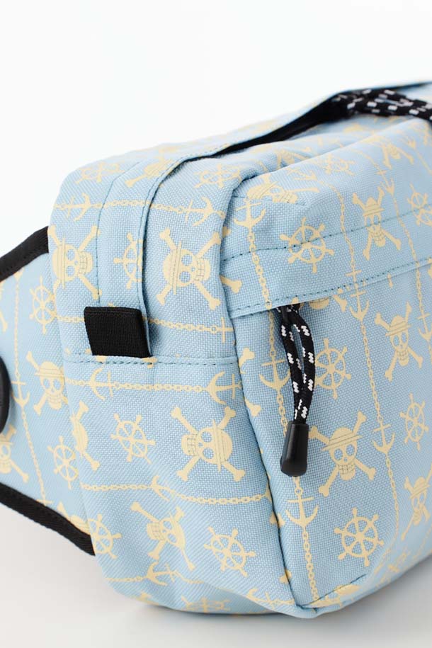 「ONE PIECE総柄ヒップバッグ」(c)尾田栄一郎／集英社・フジテレビ・東映アニメーション