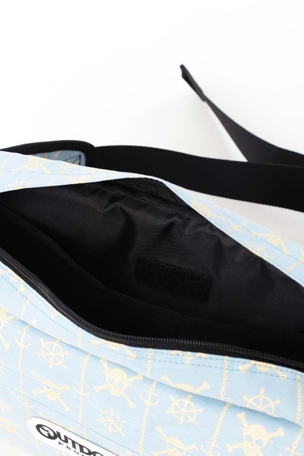 「ONE PIECE総柄ヒップバッグ」(c)尾田栄一郎／集英社・フジテレビ・東映アニメーション