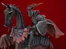 「Skull Knight 2014Ver. 限定II」（C）三浦建太郎(スタジオ我画)/白泉社