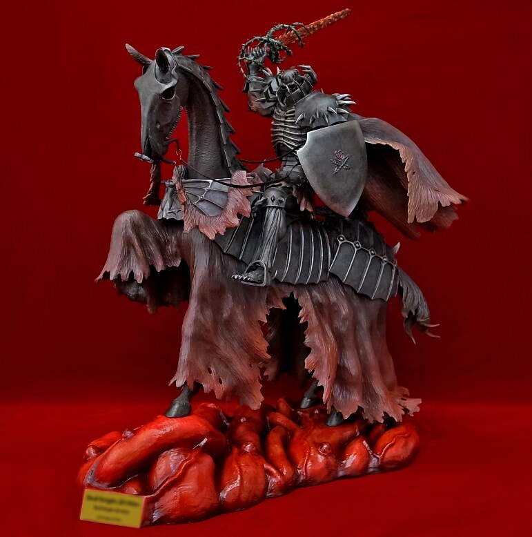 「Skull Knight 2014Ver. 限定II」（C）三浦建太郎(スタジオ我画)/白泉社