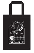 「ブラッディ＋メアリー」グッズセットのトートバッグ。(c)2014 サマミヤアカザ 発行：株式会社KADOKAWA 角川書店