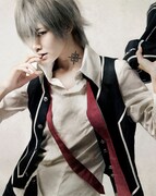 ルウト演じる錐生零。 (C)樋野まつり/白泉社(LaLa)