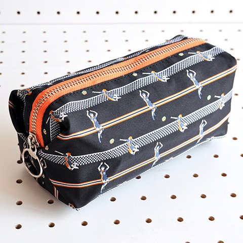 「日向＆影山のスクエアポーチ」(c)古舘春一／集英社・「ハイキュー!!」製作委員会・MBS