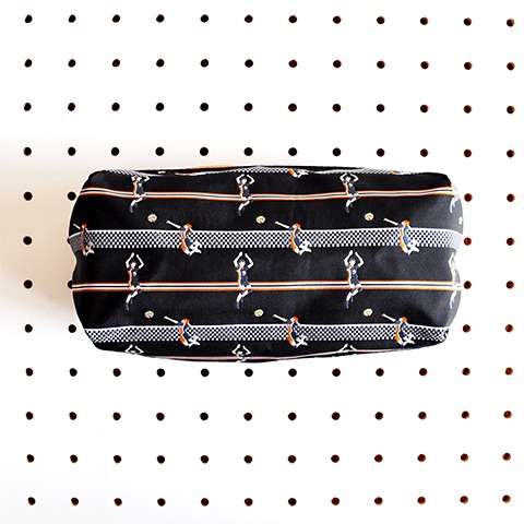 「日向＆影山のスクエアポーチ」(c)古舘春一／集英社・「ハイキュー!!」製作委員会・MBS