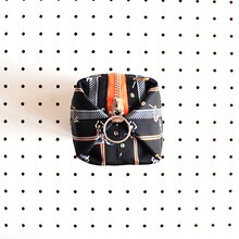 「日向＆影山のスクエアポーチ」(c)古舘春一／集英社・「ハイキュー!!」製作委員会・MBS