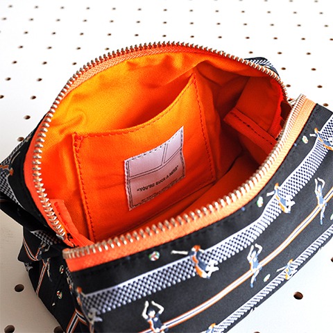 「日向＆影山のスクエアポーチ」(c)古舘春一／集英社・「ハイキュー!!」製作委員会・MBS