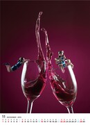 「卓上 コップのフチ子 カレンダー 2015年」より11月のページ。(c)タナカカツキ / KITAN CLUB