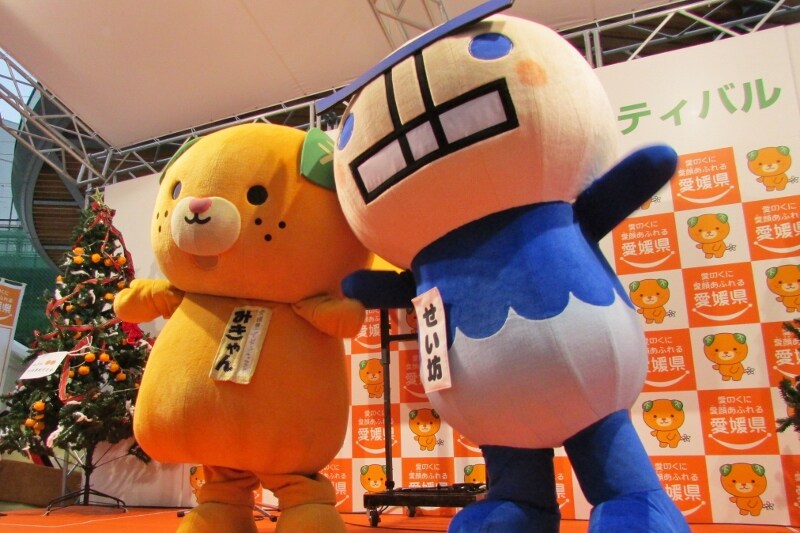 「学級王ヤマザキ」の樫本学ヴ、愛媛PRイベントでトーク