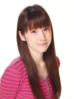 官越ひめる役の内田真礼。