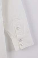 「シャツワンピース 槙島聖護イメージモデル」(c)サイコパス製作委員会