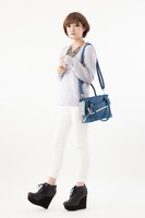 ロイ・マスタングモデルボストンバッグ(c)Hiromu Arakawa/SQUARE ENIX