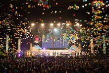 「ネルフェス2014 in 武道館」フィナーレの様子。（撮影：山平敦史）(c)NELKE PLANNING Co.,ltd (c)許斐 剛／集英社・ＮＡＳ・新テニスの王子様プロジェクト (c)許斐 剛／集英社・テニミュ製作委員会 (c)古屋兎丸／集英社 (c)武内直子・PNP／ミュージカル「美少女戦士セーラームーン」製作委員会2014 (c)樋野まつり／白泉社（ＬａＬａ）