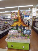 鈴木央賞に輝いたフタバ図書アルティアルパーク北棟店の装飾。