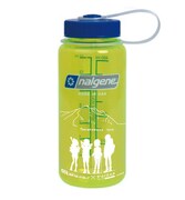 0.5リットルのナルゲンボトル。写真はセーフティイエロー。(c)S/ESE/E