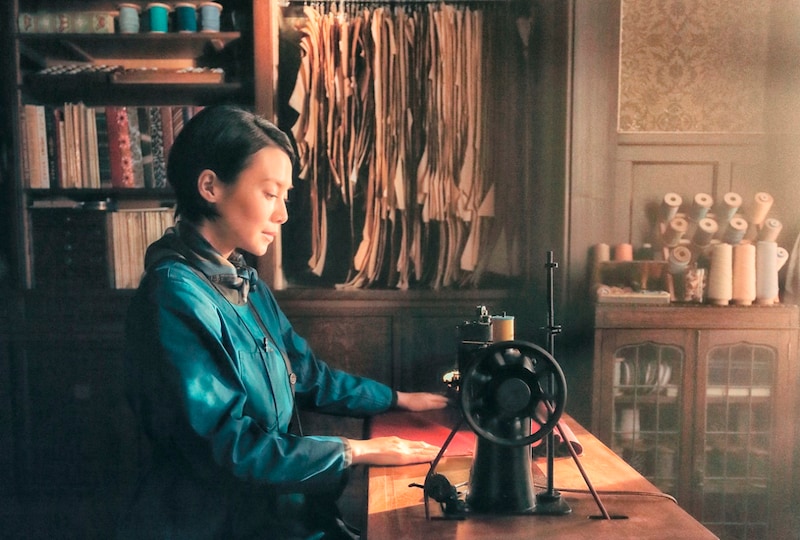 映画「繕い裁つ人」メインビジュアル (c)2015 池辺葵／講談社・「繕い裁つ人」製作委員会