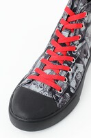 「EVASTOREオリジナル貞本義行コミックコラージュ柄スニーカー」(c)カラー