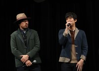 スキマスイッチの常田真太郎（左）と大橋卓弥。