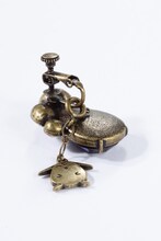 「魔法騎士レイアースイヤリング龍咲 海モデル」(c)CLAMP・ShigatsuTsuitachi CO.,LTD./講談社