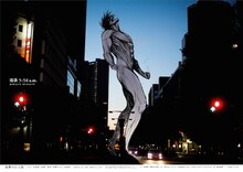 「ウォール・トーキョー突破広告第2弾」(c)諫山創・講談社/「進撃の巨人展」製作委員会