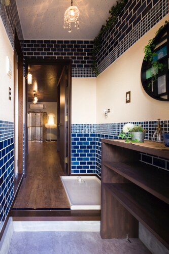 天水館の雰囲気にクラゲ風ギミックが満載、「海月姫」賃貸物件が登場