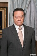 大使閣下・倉木和也役の西田敏行。