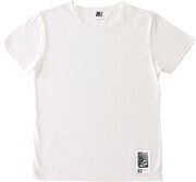 ANREALAGE ×「進撃の巨人」コラボレーションTシャツ「ARMORED TITAN」。