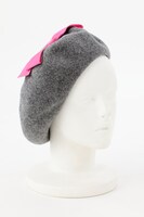 「バトルコスチュームモチーフベレー帽（グレー）」(c)CLAMP・ShigatsuTsuitachi CO.,LTD./講談社