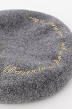 「バトルコスチュームモチーフベレー帽（グレー）」(c)CLAMP・ShigatsuTsuitachi CO.,LTD./講談社