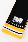 「ハイキュー!! フリースマフラー 烏野高校」(c)古舘春一/集英社・「ハイキュー!!」製作委員会・MBS