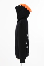 「ハイキュー!! ヒナガラスイメージパーカー」(c)古舘春一／集英社・「ハイキュー!!」製作委員会・MBS