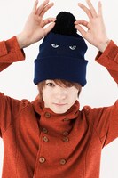 「ハイキュー!! ニットキャップ 影山」の着用イメージ。(c)古舘春一／集英社・「ハイキュー!!」製作委員会・MBS